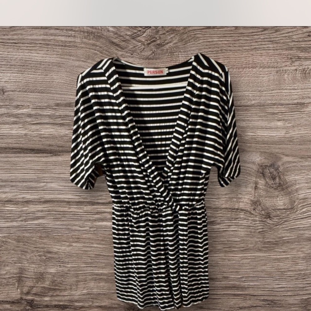 Persun‎ Striped Black and White Romper